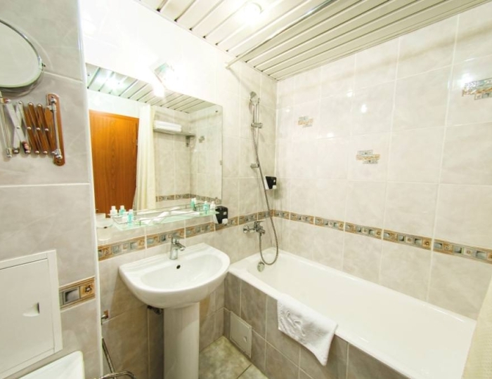 «Стандарт Плюс» с одной кроватью - Отель «Яхт-клуб Новый берег»